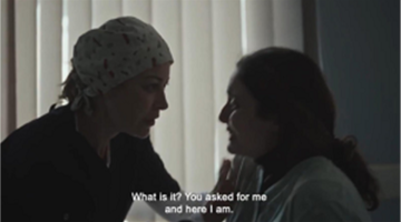 منة شلبي في حلقة 11 من مسلسل صحاب الأرض تعالج مريضة إسرائيلية